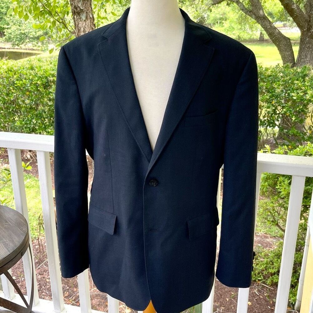 Hugo Boss COASTUS1 Navy Blue 2 Button Blazer. Size 42R.